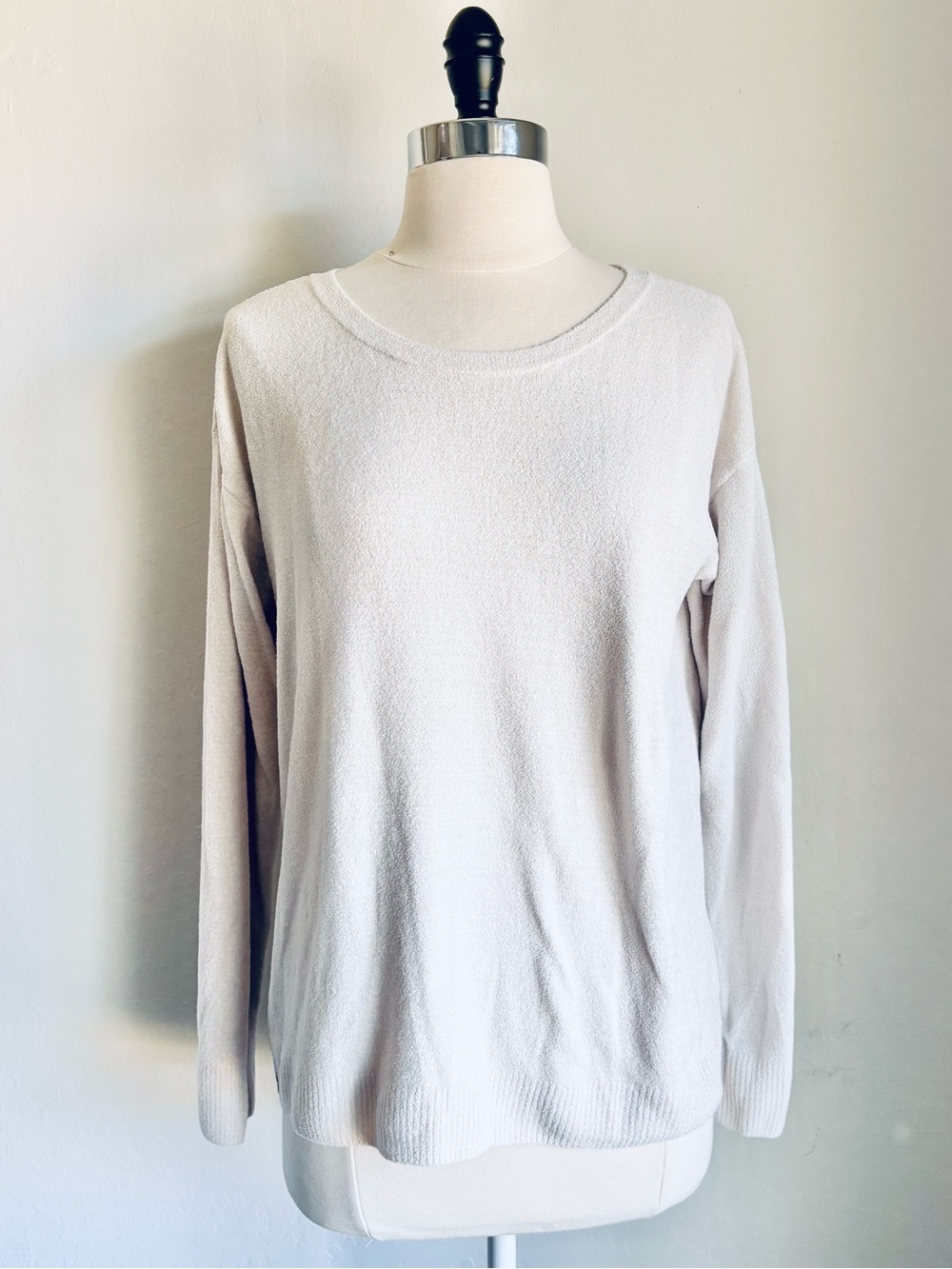 Barefoot Dreams Lightweight Crewneck Sweater in Off-White, S